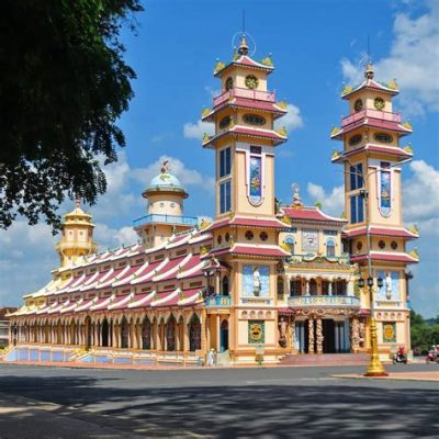  Cao Dai Temple i Tay Ninh – En Psykedelisk Blend av Religioner och Arkitektur!