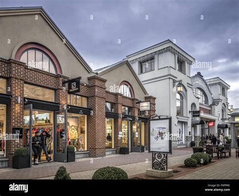 Ingolstadt Village - En historisk shoppingupplevelse i hjärtat av Bayern!