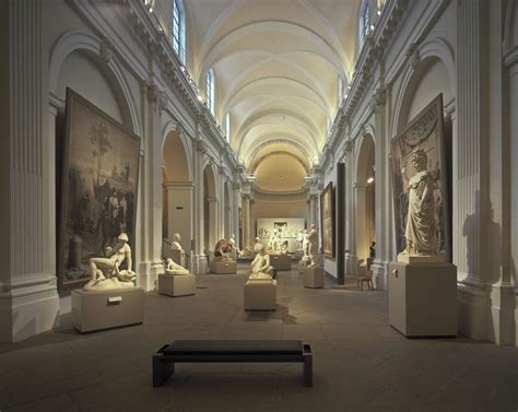   Musée des Beaux-Arts de Yann! En dold pärla i hjärtat av Yssingeaux